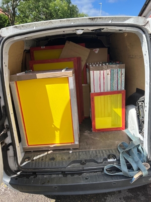 Aluminum meshed screens, aluminum screen printing screens, screen printing frames